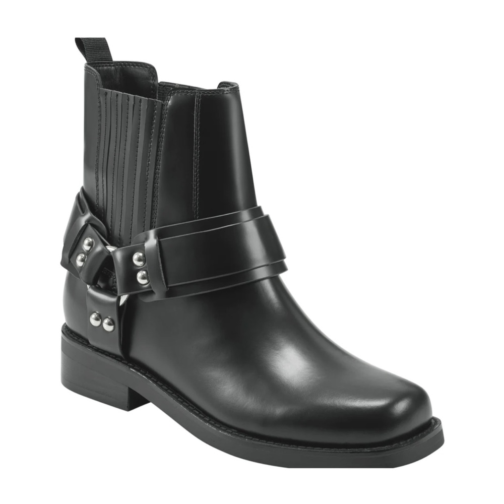 NWT AND BOX NEVER WORN. Marc Fisher Mizzie Chelsea Boot